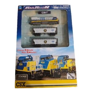 New Ray Vintage C30-7 CSX Model Train Set